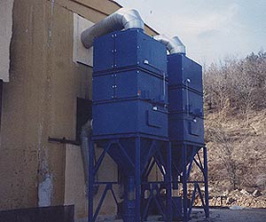 Dust collecting unit